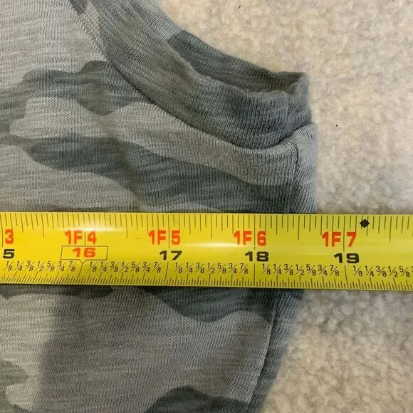 Universal Thread - Picture 6 of 8